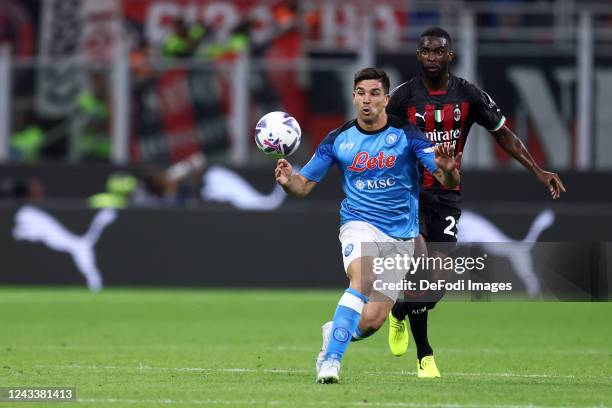 Giovanni Simeone of SSC Napoli controls the ball during the Serie A match between AC MIlan and SSC Napoli at Stadio Giuseppe Meazza on September 18,...