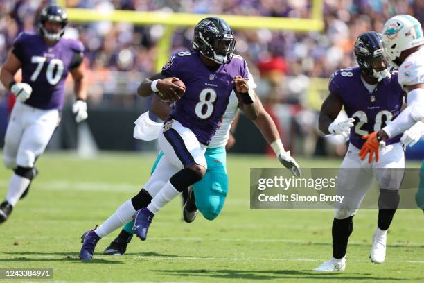 Baltimore Ravens quarterback Lamar Jackson in action, runs with the football vs. Miami Dolphins at MT Bank Stadium. Baltimore, MD 9/18/2022 CREDIT:...