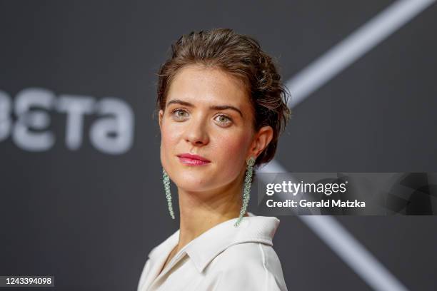 Liv Lisa Fries attends the "Babylon Berlin" premiere on September 20, 2022 in Berlin, Germany.