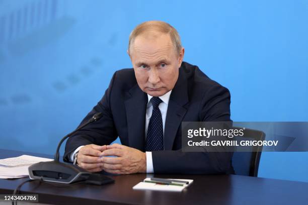 Russian President Vladimir Putin meets with heads of leading engineering schools and their industrial partners - participants of the Leading...