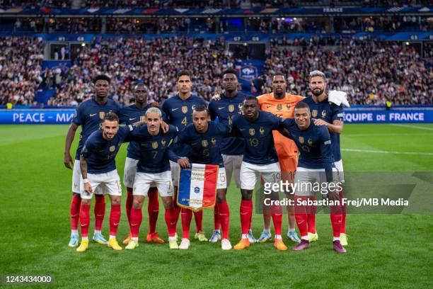 Team of France pose for team photo from top left: Aurelien Tchouameni, Ferland Mendy, Raphael Varane, Benoit Badiashile, Mike Maignan, Olivier...