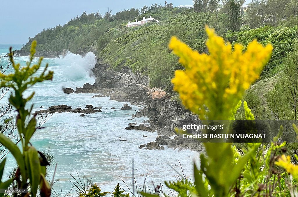 BERMUDA-WEATHER-HURRICANE-FIONA