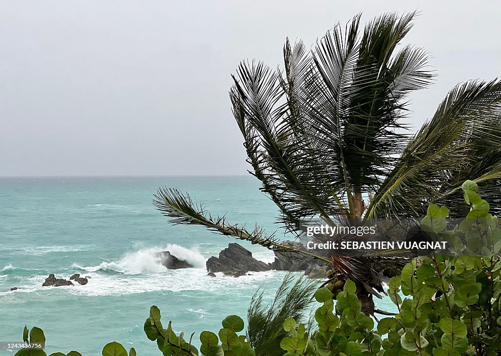 BERMUDA-WEATHER-HURRICANE-FIONA