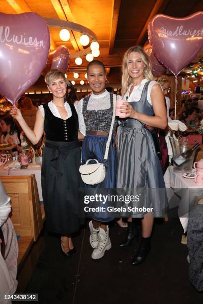 Oktoberfest Bavarian Girl Photos and Premium High Res Pictures - Getty