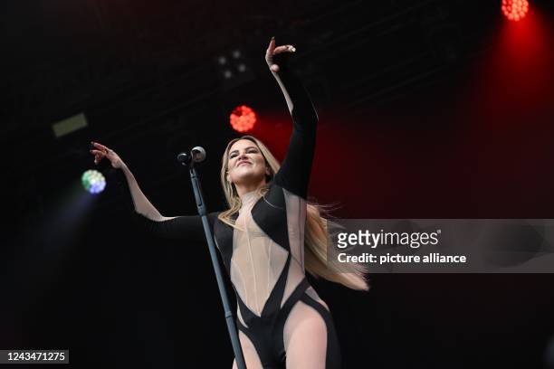 September 2022, Berlin: Irish singer Lyra will be on stage at the Lollapalooza Festival at Berlin's Olympic Stadium. The 6th edition of the music...
