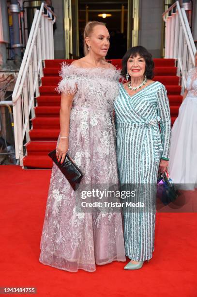 Natascha Ochsenknecht and her mother Baerbel Wierichs attend the 27th Leipzig opera ball September 24, 2022 in Leipzig, Germany.