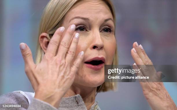 September 2022, Bavaria, Munich: Kelly Rutherford, us actress, is on stage at the Bits & Pretzels company founder and investor meeting. At Bits &...