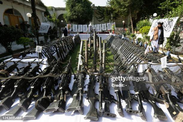 Talib Guard 31,060 Guard (Weapon) Stock Photos, High-Res Pictures, and Images ...