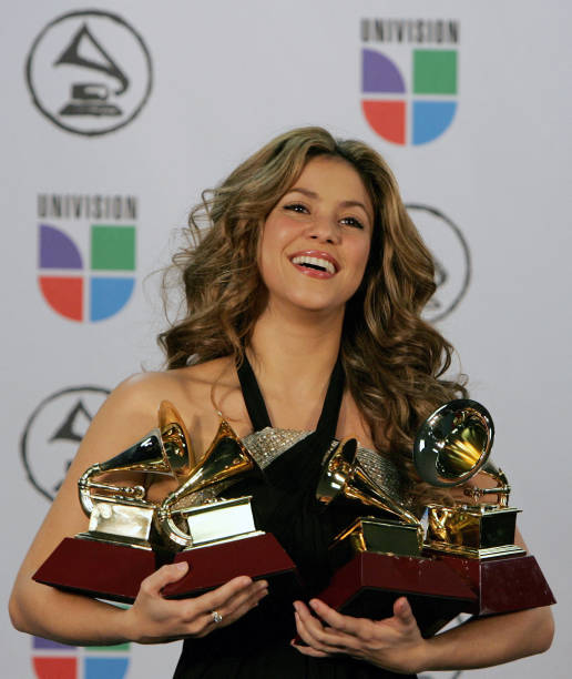 Shakira holds her four Grammy Awards during the 7th Annual Latin Grammy Awards 02 November, 2006 at Madison Square Garden in New York. The Latin...