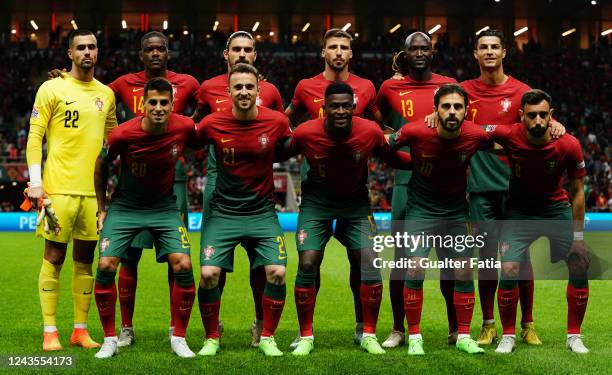 Portugal players pose for a team photo before the start of the UEFA Nations League - League Path Group 2 match between Portugal and Spain at Estadio...