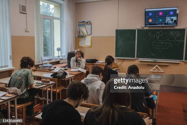 Ukraine Student 2,365 Classroom Ukraine Stock Photos, High-Res Pictures, and Images ...