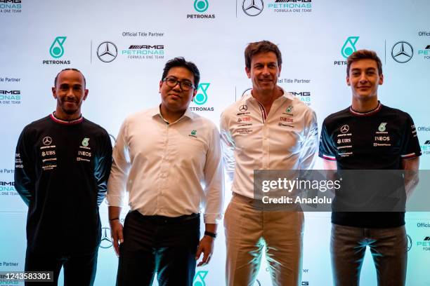 Sir Lewis Hamilton, Mercedes-AMG PETRONAS F1 team driver, Datuk Tengku Muhammad Taufik, President and Group CEO of PETRONAS, Toto Wolff, Team...