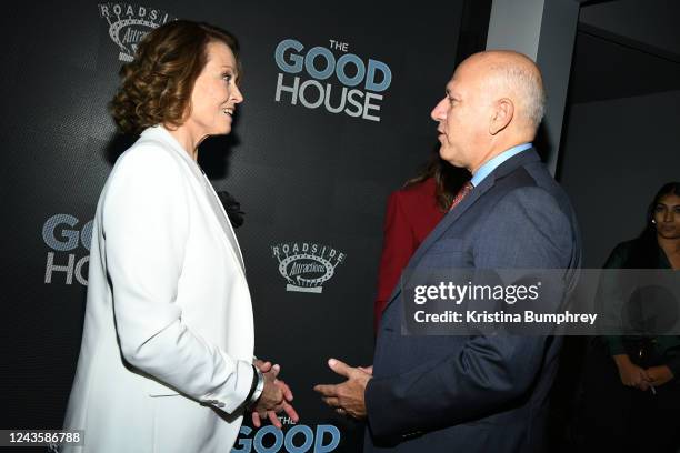 Howard R. Cohen Howard Weaver Photos and Premium High Res Pictures - Getty Images