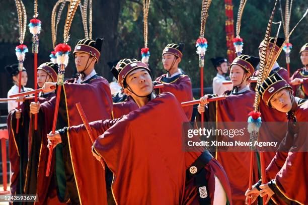 Liji 23 Li (Confucianism) Stock Photos, High-Res Pictures, and Images ...