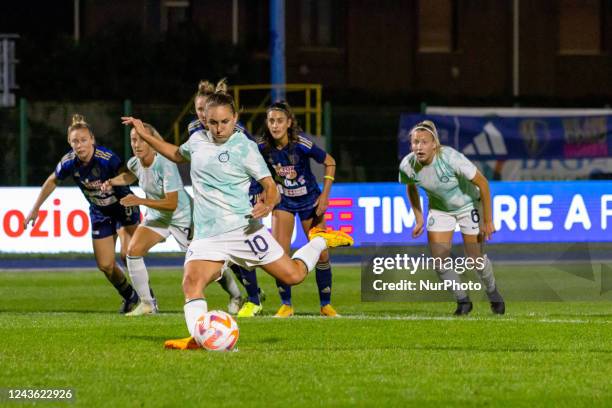 Inter Bonetti Tatiana Penalty Kick during the Italian football Serie A Women match Como Women vs Inter - FC Internazionale on September 30, 2022 at...