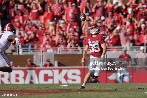 Arkansas Razorbacks High Kick 158 Bates Arkansas Photos & High Res Pictures - Getty Images