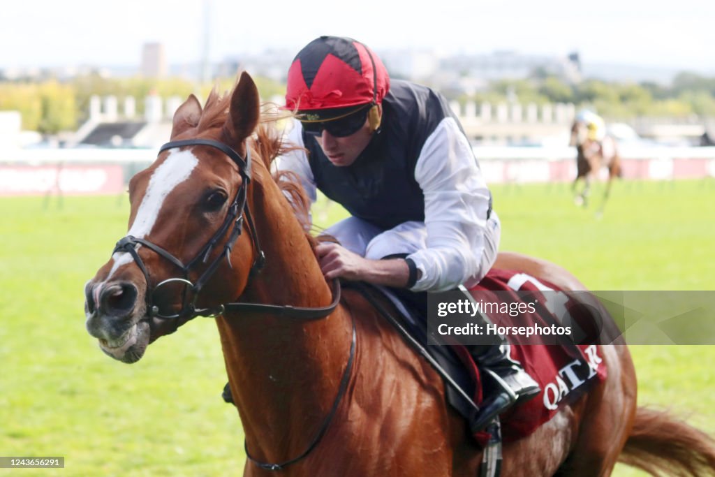 Arc dTriomphe Previews