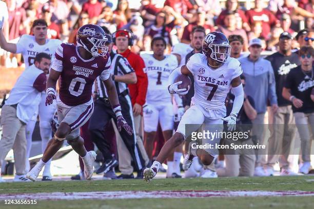 Texas A&M Aggies wide receiver Moose Muhammad III cuts back during the game between the Mississippi State Bulldogs and the Texas A&M Aggies on...