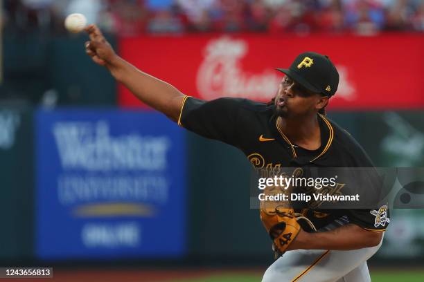 Luis Ortiz of the Pittsburgh Pirates delivers a pitch against the St. Louis Cardinals in the first inning at Busch Stadium on October 1, 2022 in St...