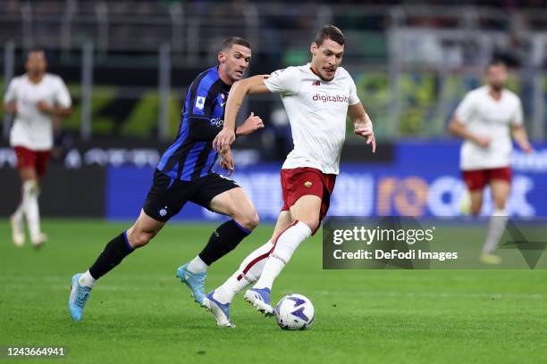 Andrea Belotti of AS Roma controls the ball during the Serie A match between FC Internazionale and AS Roma at Stadio Giuseppe Meazza on October 1,...