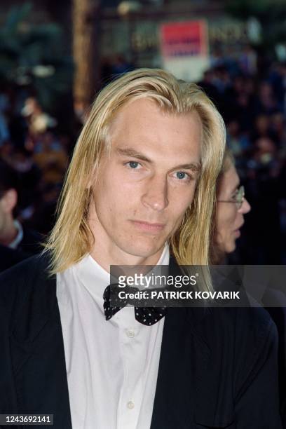 British actor Julian Sands poses during the Tapis Rouge at the 43th edition of the Cannes Film Festival in Cannes, southern France on May 14, 1990.