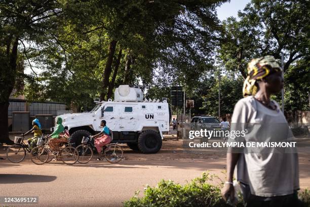 United Nation armored personnel carrier is seen near the Fench Embassy and the National Television in Ouagadougou, on October 3, 2022. - Burkina...