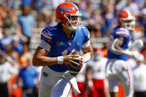 Florida Gators quarterback Jalen Kitna looks for a receiver during the game between the Eastern Washington Eagles and the Florida Gators on October...