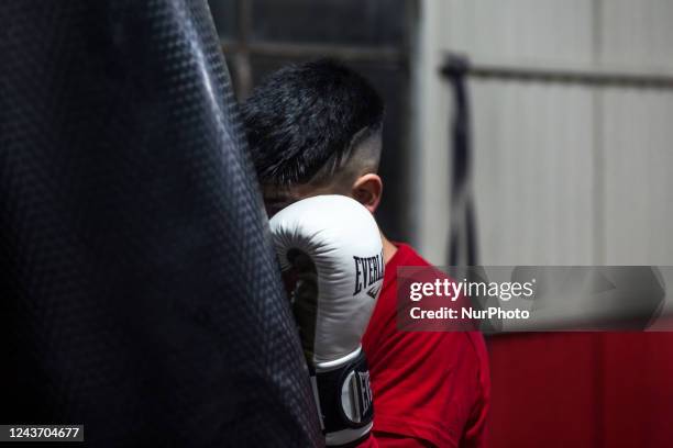 Santiago, Chile. October 3, 2022. Young amateur boxers train at the school of former professional boxer Carlos &quot;Látigo&quot; Uribe in Osorno on...