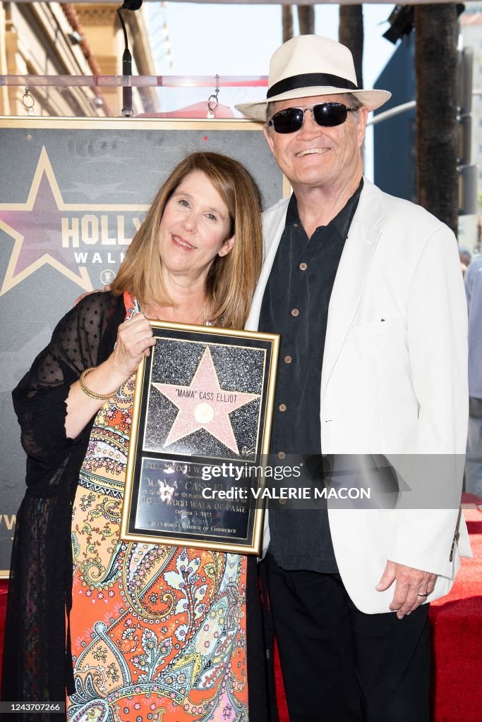 Paspash Singer Who Is Owen Elliott Father? | Mamas & the Papas’ Cass Elliot’s Daughter ...