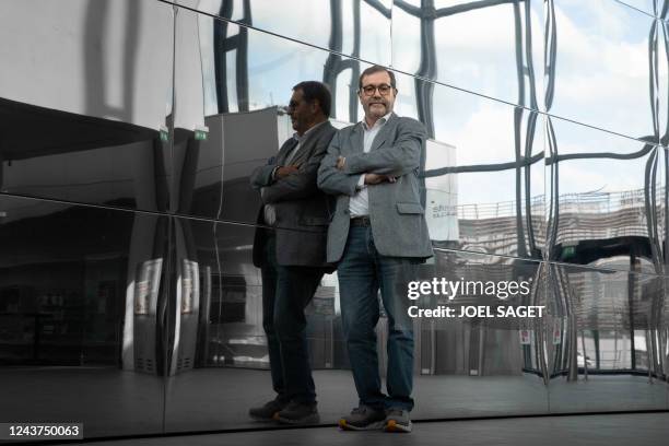 Physics Portrait 313 Quantum Physicist Stock Photos, High-Res Pictures, and Images ...