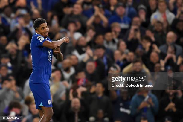 Wesley Fofana of FC Chelsea celebrates after scoring his team's first goal with teammates during the UEFA Champions League group E match between...