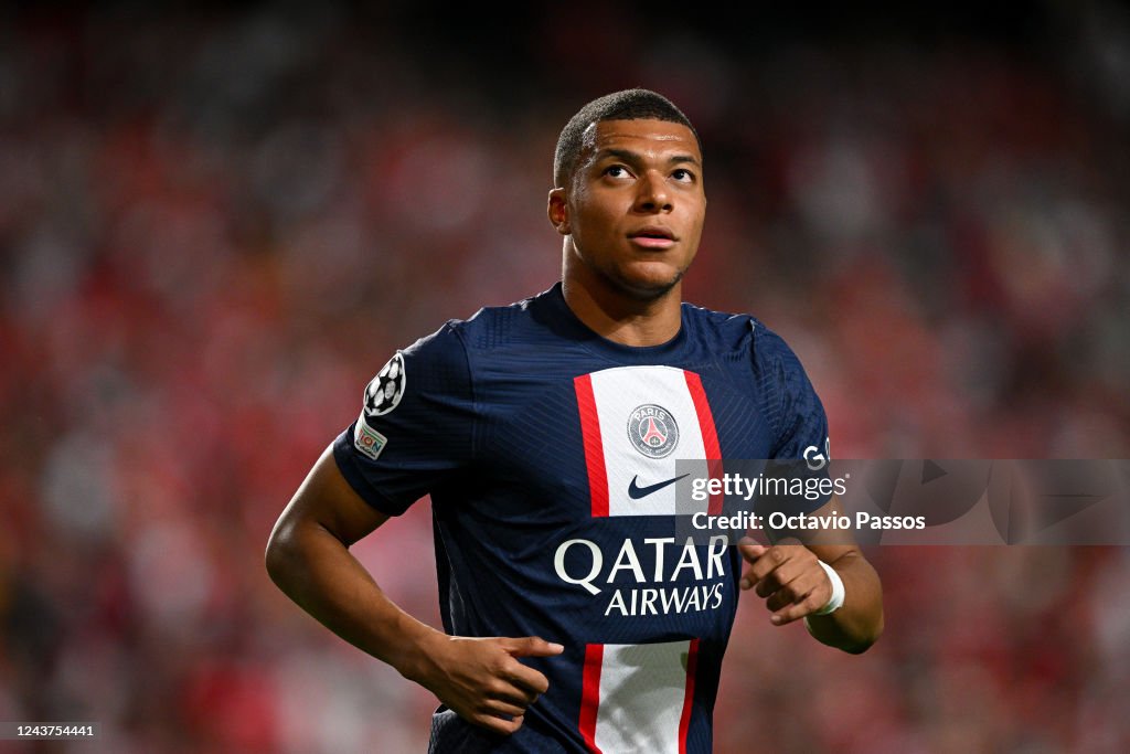 SL Benfica v Paris Saint-Germain: Group H - UEFA Champions League