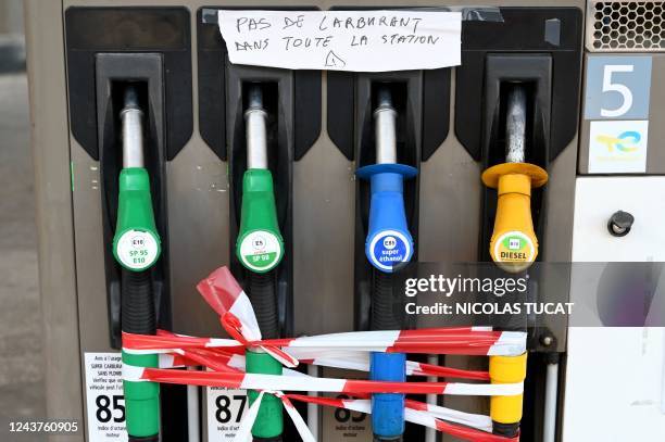 Photograph shows a sign which reads as "No fuel in the entire station" at a TotalEnergies fuel station in Marseille, southern France on October 06,...