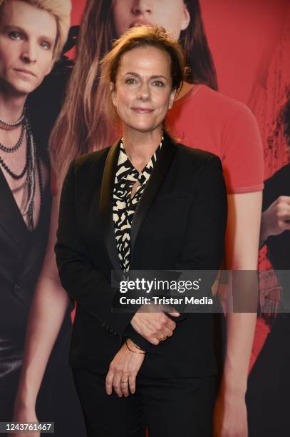 Claudia Michelsen attends the "In einem Land das es nicht mehr gibt" premiere at Kino Colosseum on October 5, 2022 in Berlin, Germany.