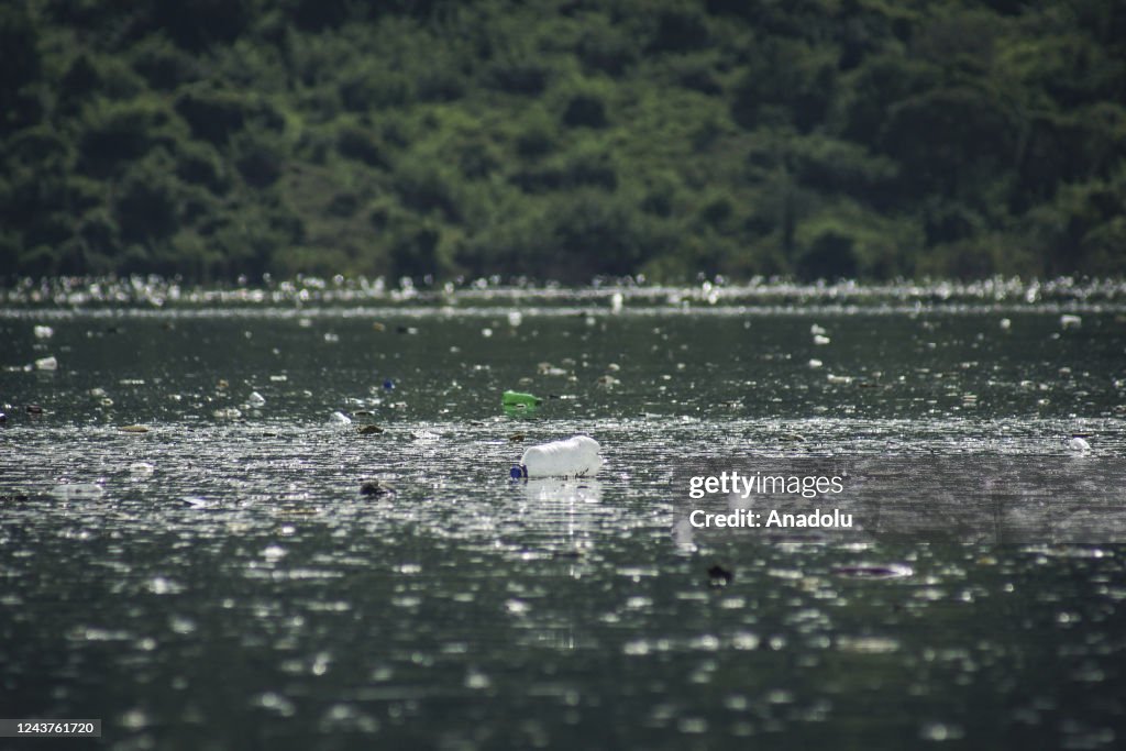 Cerron Grande reservoir pollution in El Salvador