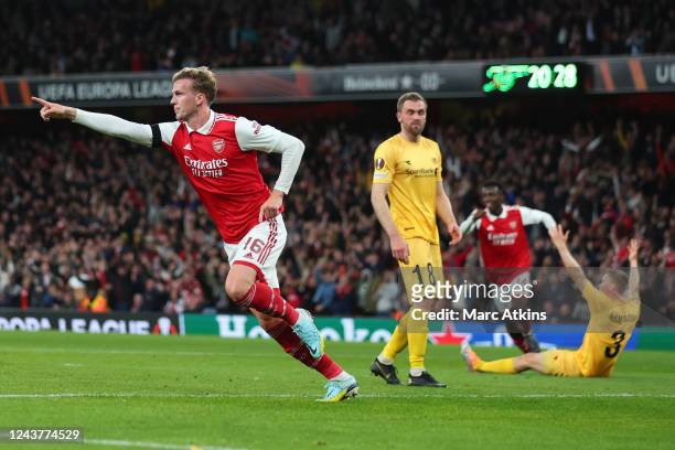 Rob Holding of Arsenal celebrates scoring the 2nd goal during the UEFA Europa League group A match between Arsenal FC and FK Bodo/Glimt at Emirates...