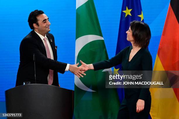 German Foreign Minister Annalena Baerbock and Pakistan's Foreign Minister Bilawal Bhutto Zardari shake hands after the joint press conference...