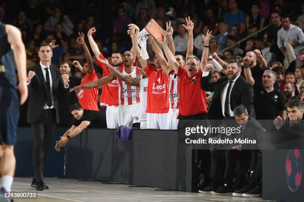 Olymapicos Piraeus bench players celebrates during the 2022/2023 Turkish Airlines EuroLeague match between FC Barcelona and Olympiacos Piraeus at...