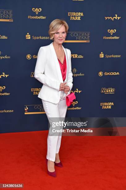 Andrea Kathrin Loewig attends the Goldene Henne Awards 2022 at Studio 3 der Media City on October 7, 2022 in Leipzig, Germany.