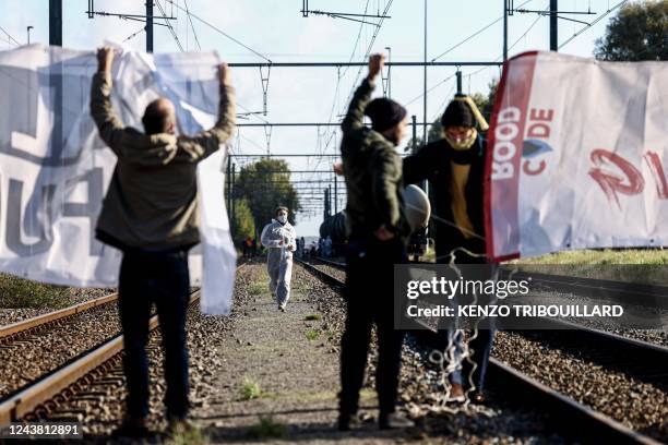 Code Rouge Activiste Feluy Photos and Premium High Res Pictures - Getty Images