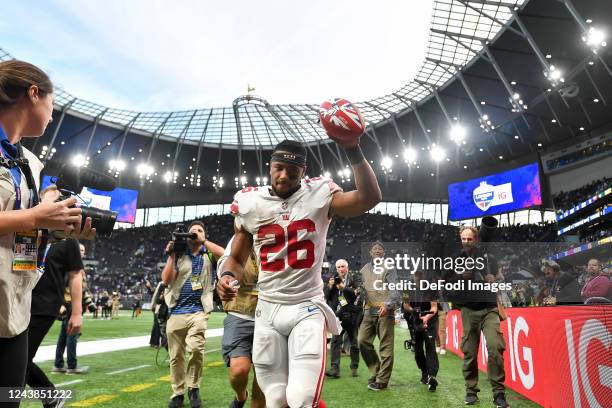 Saquon Barkley of New York Giants celebrates after winning after the NFL match between New York Giants and Green Bay Packers at Tottenham Hotspur...