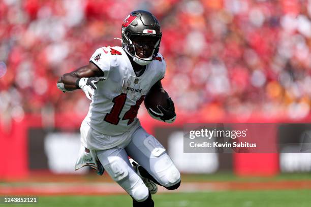 Chris Godwin of the Tampa Bay Buccaneers carries the ball during the second quarter of the game against the Atlanta Falcons at Raymond James Stadium...
