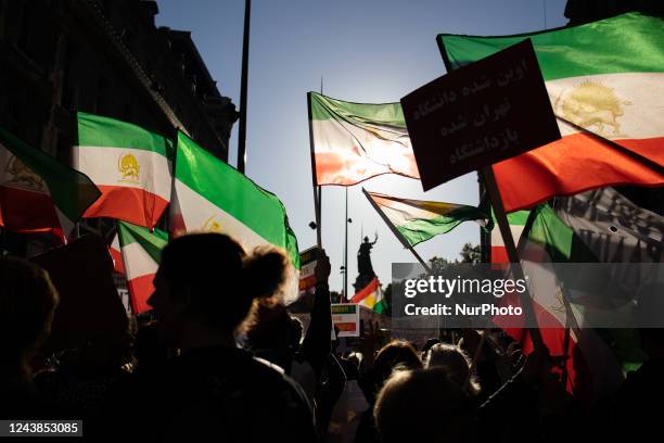 Demonstration to support the Iranian women and protesters in Iran at Republic Square Paris, France, on october 09, 2022. Iranian Mahsa Amini fell...