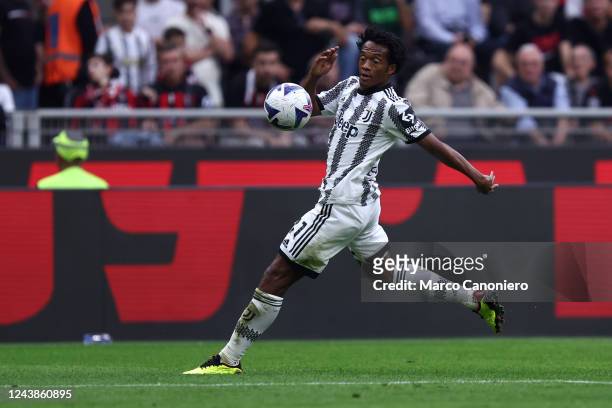 Juan Cuadrado of Juventus Fc in action during the Serie A football match between Ac Milan and Juventus Fc. Ac Milan wins 2-0 over Juventus Fc.