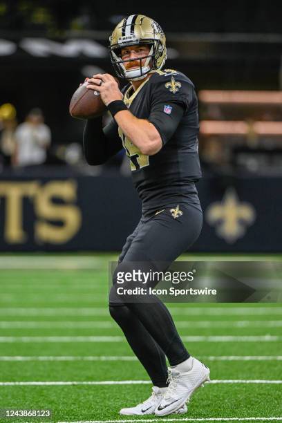 New Orleans Saints quarterback Andy Dalton warms up before the football game between the Seattle Seahawks and New Orleans Saints at Caesars Superdome...