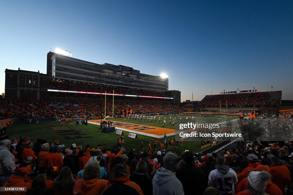 COLLEGE FOOTBALL: OCT 08 Iowa at Illinois