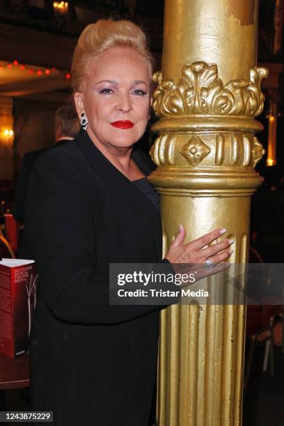 Angelika Milster attends the Deutscher Musical Theater Preis at Schmidts Tivoli on October 10, 2022 in Hamburg, Germany.