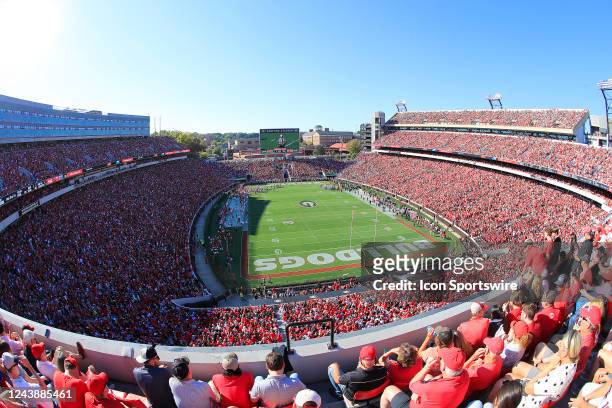 An overview of the field and stadium during the Saturday afternoon college football game between the University of Georgia Bulldogs and the Auburn...