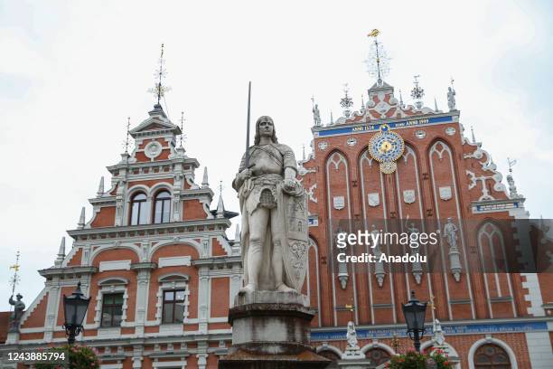 View of the House of the Blackheads with the Statue of Roland in front in Riga, Latvia on October 06, 2022. Located in Northern Europe, Riga, the...