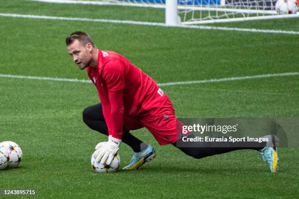 Goalkeeper Simon Mignolet of Club Brugge warms up during the Training Session ahead of their UEFA Champions League group B match against Atletico...